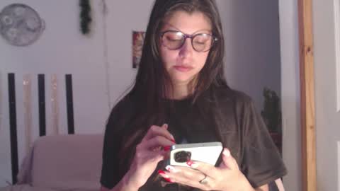 haome online show from October 6, 3:30 pm