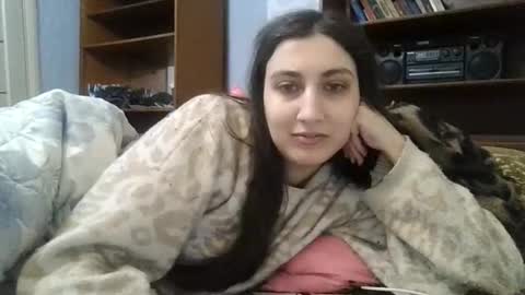 cutekattie online show from February 15, 7:10 am