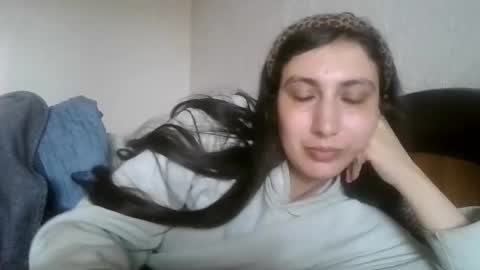 cutekattie online show from May 9, 8:20 am