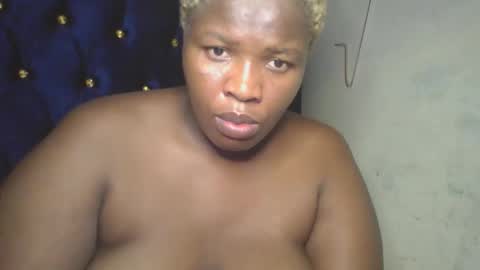 cutey_mellanin online show from October 3, 8:06 pm