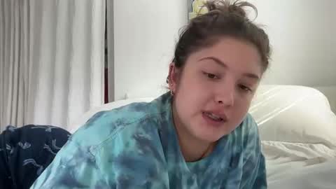 Cutieoggg420 online show from November 4, 3:57 pm