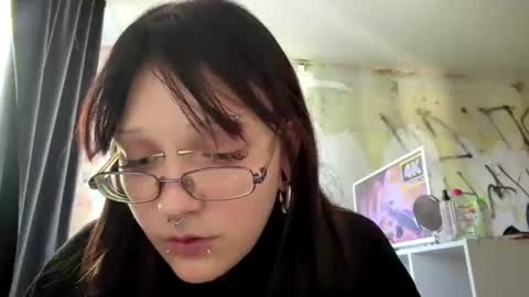 cutieprime online show from August 1, 11:45 am