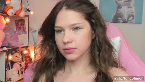 Rori  Instagram cutierori  online show from February 6, 7:56 am