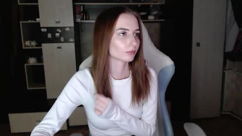 Cutti Crystal online show from December 4, 11:04 pm