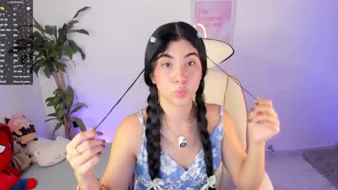 Liz online show from March 6, 1:04 am