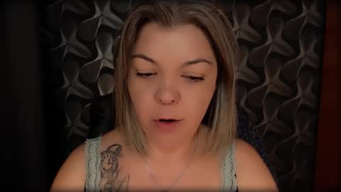 Full time mean bitch. online show from January 3, 9:15 am