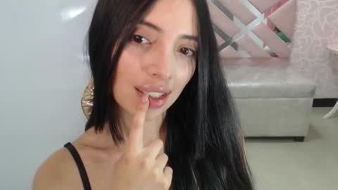 CINTIA ARAUJO online show from November 27, 3:47 am