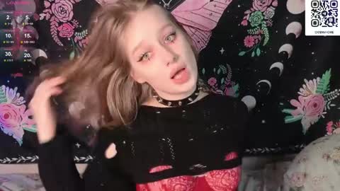 cyyberwhore online show from March 29, 7:48 pm