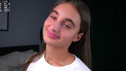 Isabella online show from October 25, 1:28 am