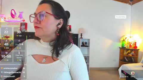 Mia  online show from November 22, 2:15 pm