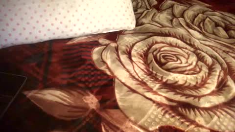 dad_tothesehoes online show from January 1, 4:18 pm