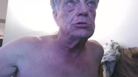 daddydave6400 online show from April 11, 9:13 am