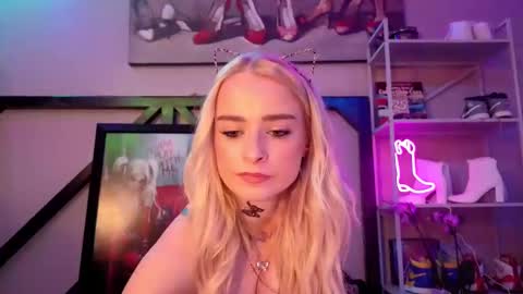 Sabrinna Bae online show from November 9, 7:34 am