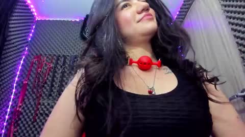 Lili online show from February 27, 7:58 pm