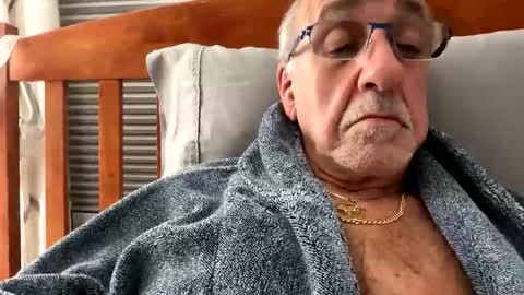 Snapshot of daddyweis chatting on October 18, 4:05 am daddyweis online show from October 18, 4:05 am