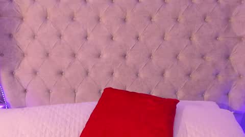 dafne_bss online show from April 15, 6:06 am