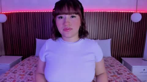 dafne_evaans online show from June 5, 11:37 am