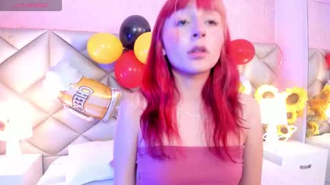 Snapshot of dafnne_hall chatting on September 27, 5:05 am Dafnne online show from September 27, 5:05 am