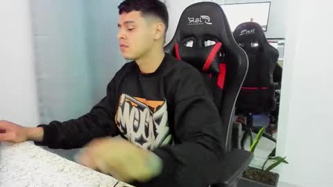 my name is Jhon and I live in colombia online show from November 7, 3:09 am