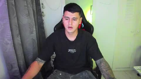 my name is Jhon and I live in colombia online show from May 13, 3:05 am