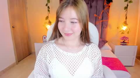 Dahlia online show from October 2, 8:51 pm