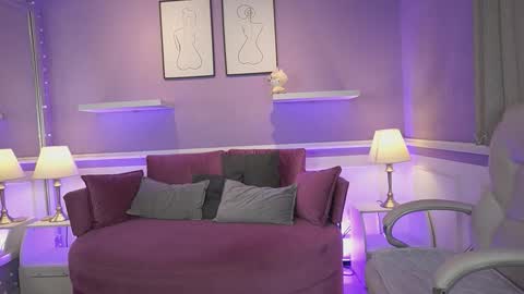 Dahlia Grey online show from February 4, 11:36 am