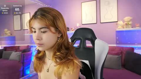 Dahlia Grey online show from April 14, 11:46 am