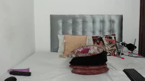 Daiisha.. online show from December 20, 7:43 pm