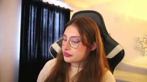 Lauren            online show from December 2, 2:26 pm