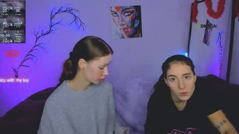 daisy online show from December 5, 8:06 pm