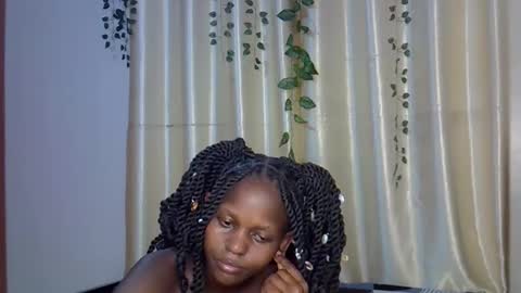 daisy online show from December 3, 10:32 pm