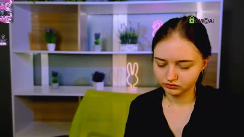 Little Di online show from March 15, 1:43 am