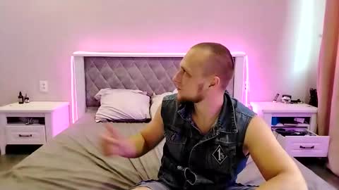 Daisy and Rathibor online show from November 23, 12:25 pm