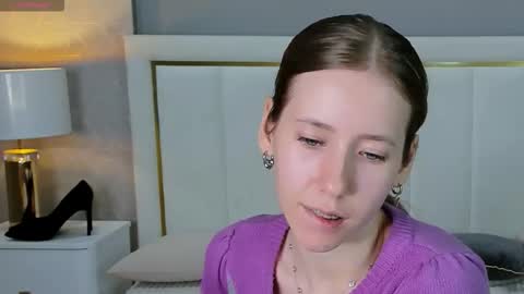 Daisy Swanson online show from November 26, 7:16 am