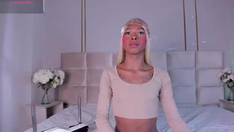 Daisy online show from March 8, 4:00 pm