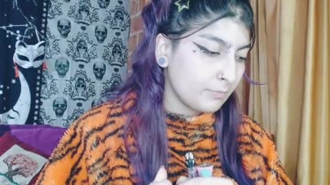    --  -- help me reach 100 hands up  online show from February 21, 5:46 am