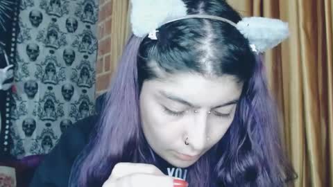    --  -- help me reach 100 hands up  online show from February 23, 11:25 pm