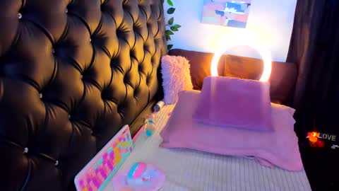 Rosse  online show from February 9, 1:55 am