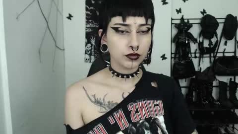 dakota online show from October 26, 3:51 am