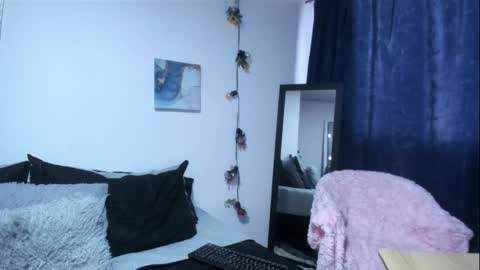 Dakotaagray online show from January 13, 12:35 pm