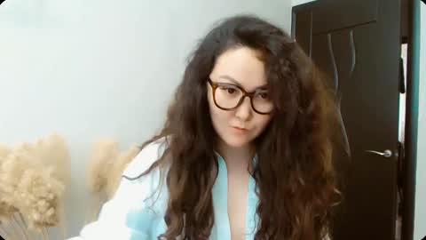 Snapshot of dalidayes chatting on September 11, 8:48 am Dali online show from September 11, 8:48 am