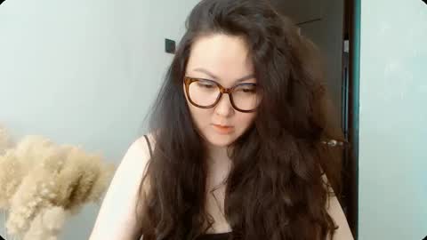 Snapshot of dalidayes chatting on September 29, 6:12 am Dali online show from September 29, 6:12 am