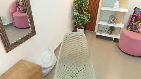 Dalila  online show from November 28, 6:26 pm