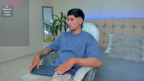 DAMIAN online show from February 22, 12:18 pm