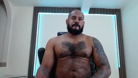 damian64436171 online show from May 14, 3:37 am