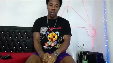 damian_hart_24cm online show from July 6, 11:18 am