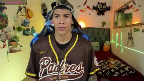 Damian online show from November 16, 3:30 am