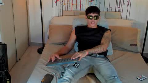 damian key online show from November 3, 2:29 pm