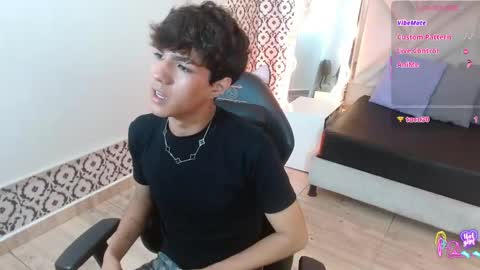 damian_tay online show from April 24, 12:40 pm