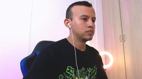 Damian Wish online show from March 11, 7:39 pm